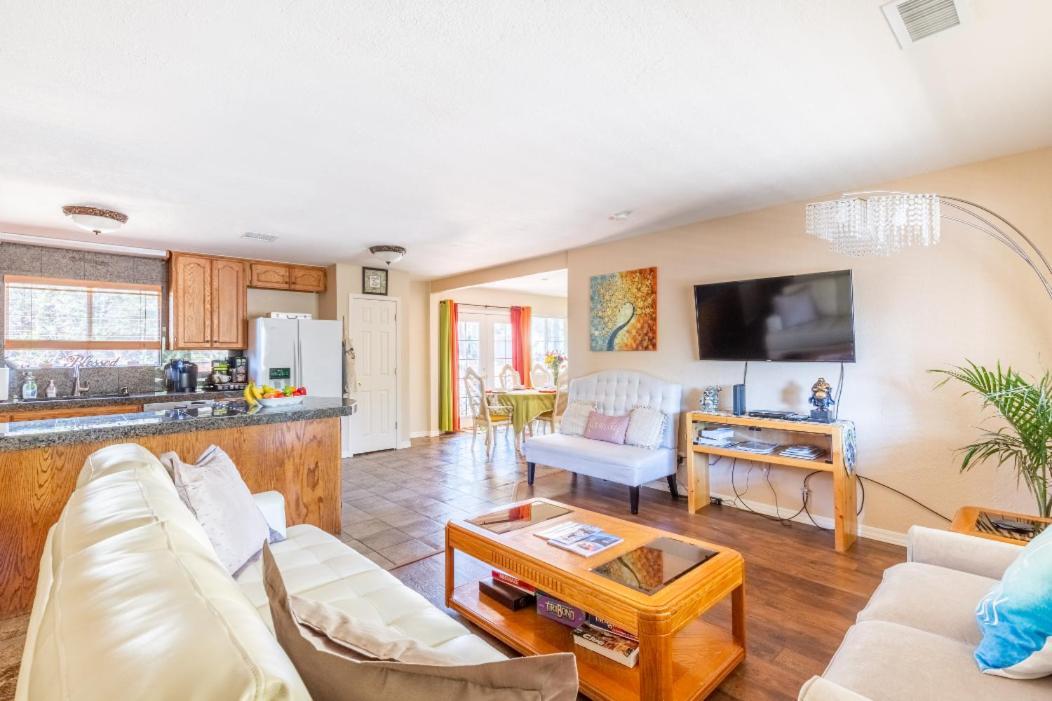 Spacious House With Hot Tub Spa, To Enjoy Red Rock View, Near Amitabha Stupa, And Trails Sedona Eksteriør billede